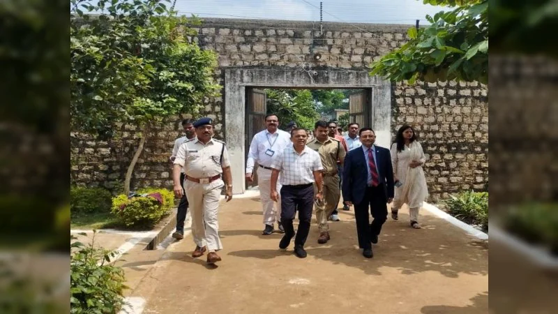 जांजगीर-चांपा जिला जेल का औचक निरीक्षण, बंदियों की सुविधाओं और विधिक सहायता का लिया जायजा