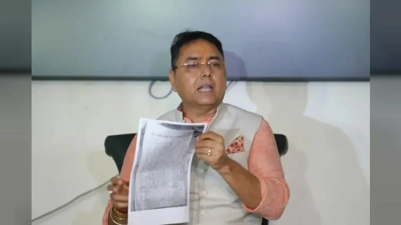 पंजाब में जग्गा सिंह मामले पर सियासत तेज, AAP ने बिट्टू-बाजवा-मजीठिया पर उठाए सवाल