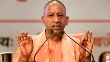 UP Politics: राज्यसभा के बहाने 2027 पर योगी का निशाना, बोले- फिर 80-20 की लड़ाई