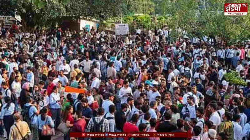 Jamia Protest: छात्र संघ चुनाव की तारीख पर अड़े छात्र